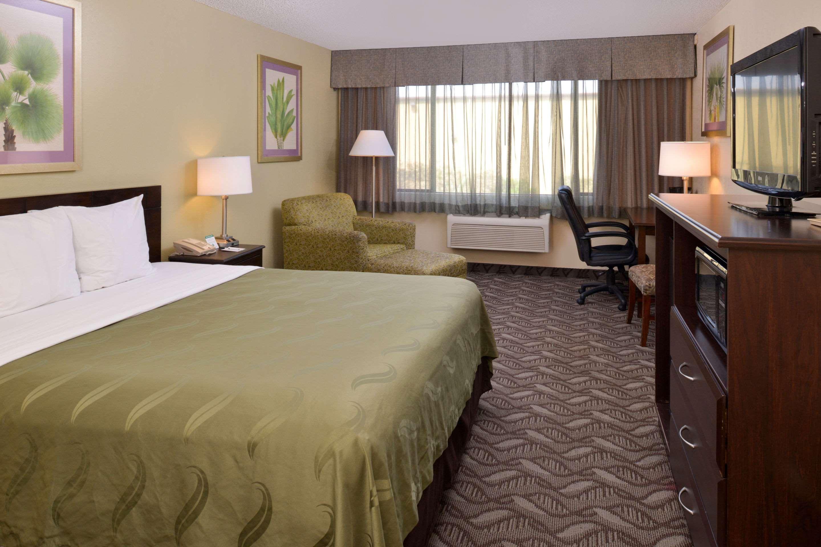 Quality Inn & Suites Montebello - Los Angeles Ngoại thất bức ảnh